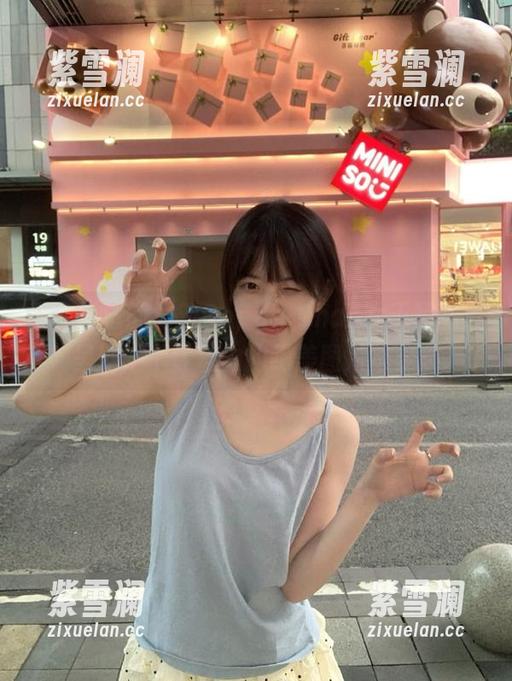 Poppa Chan 不容错过的最新Poppa Chan女王写真,呈现她个性魅力的绝美图片集锦。